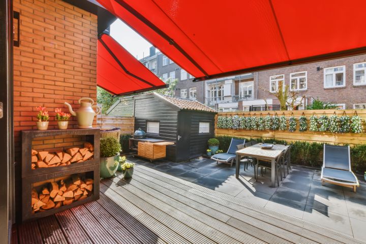 Toldos Impermeáveis: Proteção Contra Chuva e Sol o Ano Todo