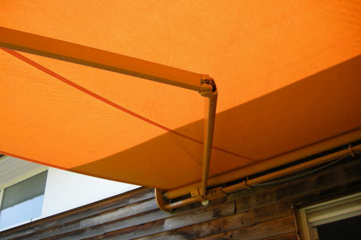 Instalação de Toldos em Áreas Comerciais na Zona Sul de São Paulo