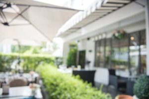 Toldos em Pinheiros – Soluções Modernas para Comércio e Apartamentos