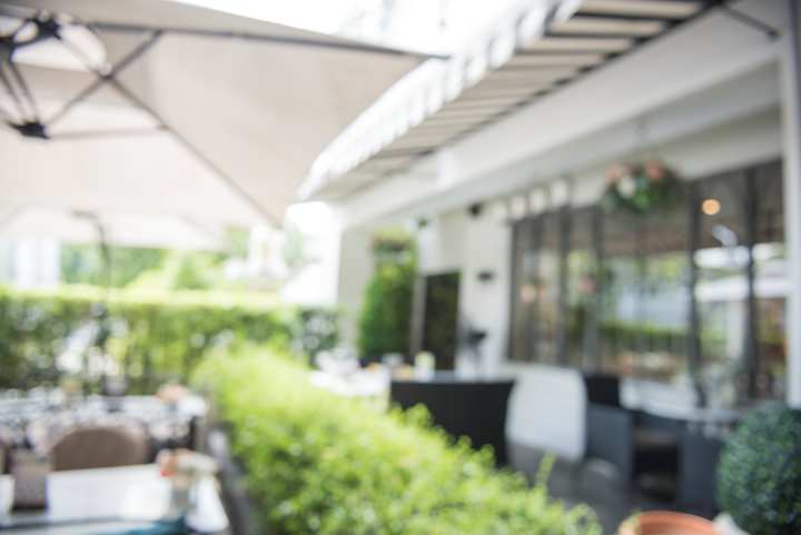 Toldos em Pinheiros – Soluções Modernas para Comércio e Apartamentos